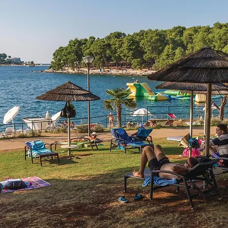 Daire 2 Bedroom Gorgeous In Poreč