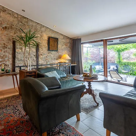 Daire 2 Bedroom Gorgeous In *