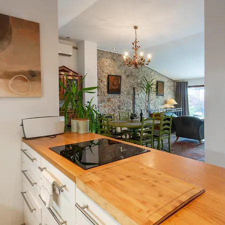 2 Bedroom Gorgeous In Poreč