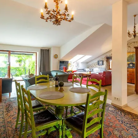 2 Bedroom Gorgeous In Daire
