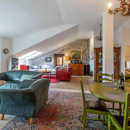 2 Bedroom Gorgeous In Daire
