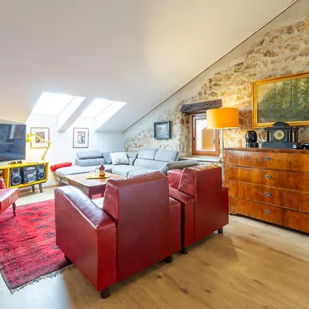 2 Bedroom Gorgeous In Daire